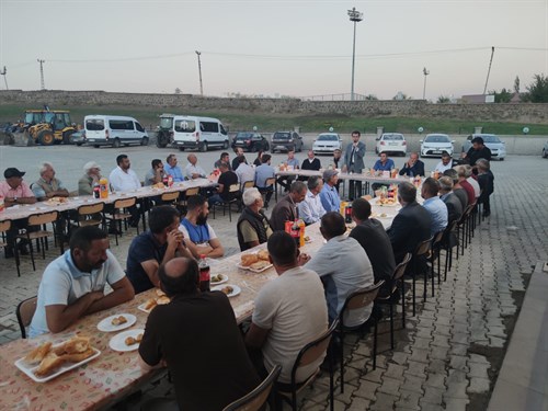 Kaymakamımız Sn. Hamza İNAM Alevi vatandaşlarımız ile birlikte oruç açtı.